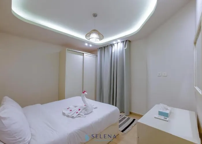 Hotel Selena By And